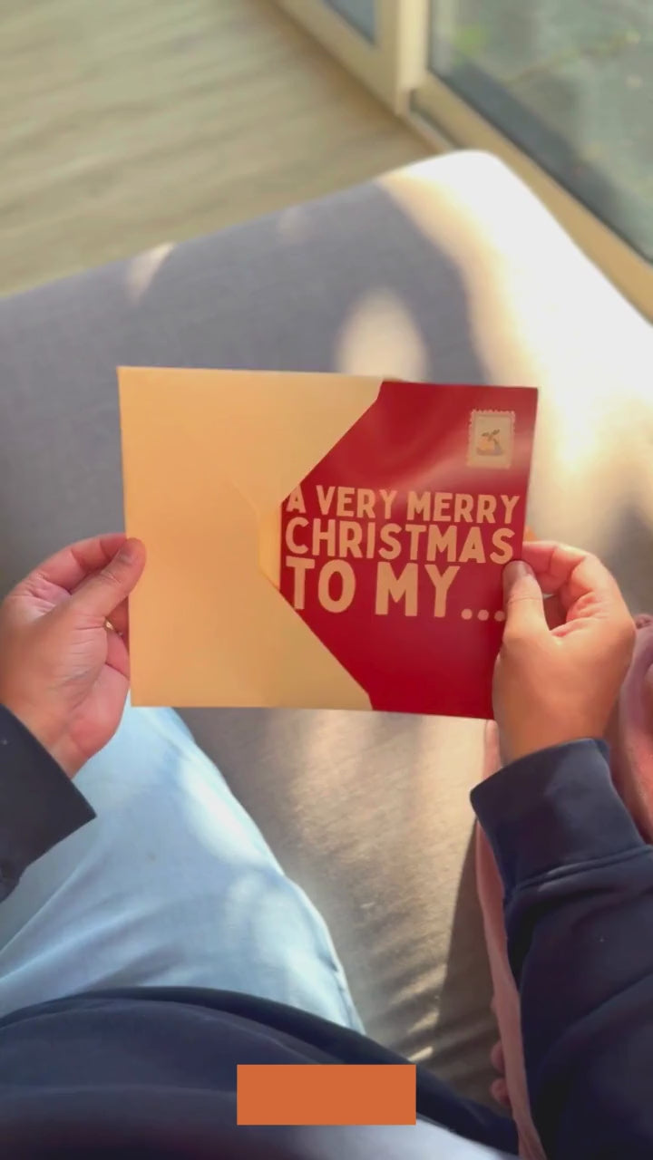 Nutty Fruit Cake Christmas Card 🎄🥜 - Scream & Shake Prank Card