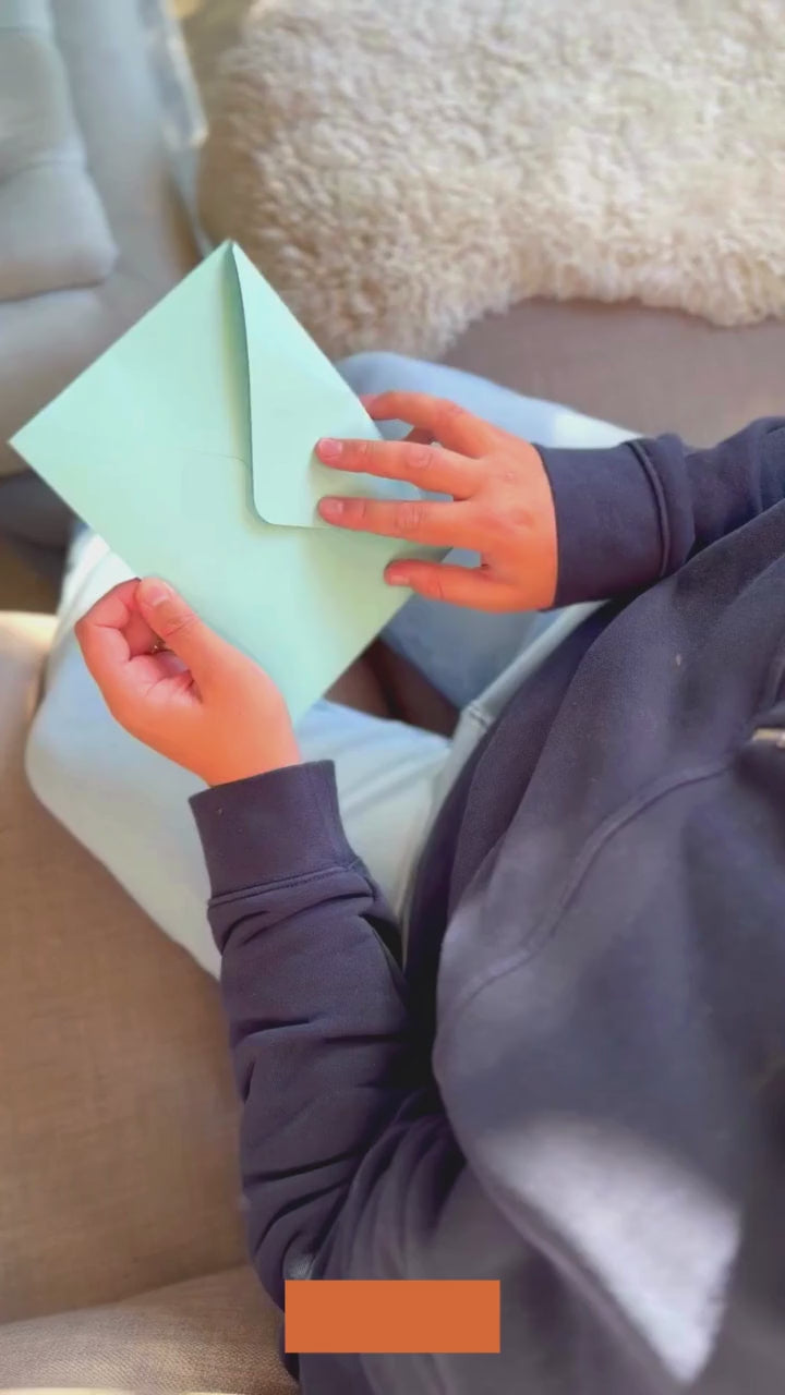 Santa Face Rip Christmas Card 🎅🎄- Scream & Shake Prank Card