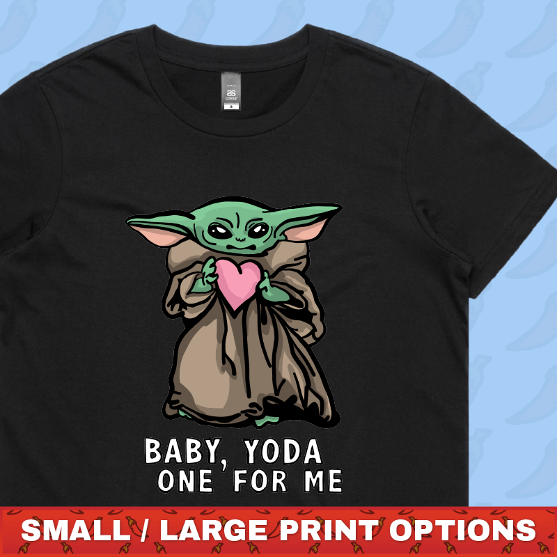 Baby Yoda Love 👽❤️ Women's T Shirt