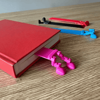 Flat Mate - Bookmark 🦶📕