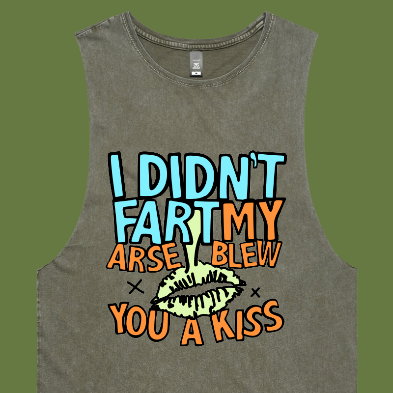 Kiss From Down Under 😘💨 – Tank