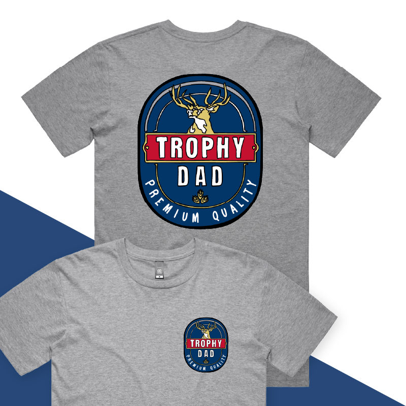 S / Grey / Small Front & Large Back Design Trophy Dad 2heys 🍺🏆 – Men's T Shirt