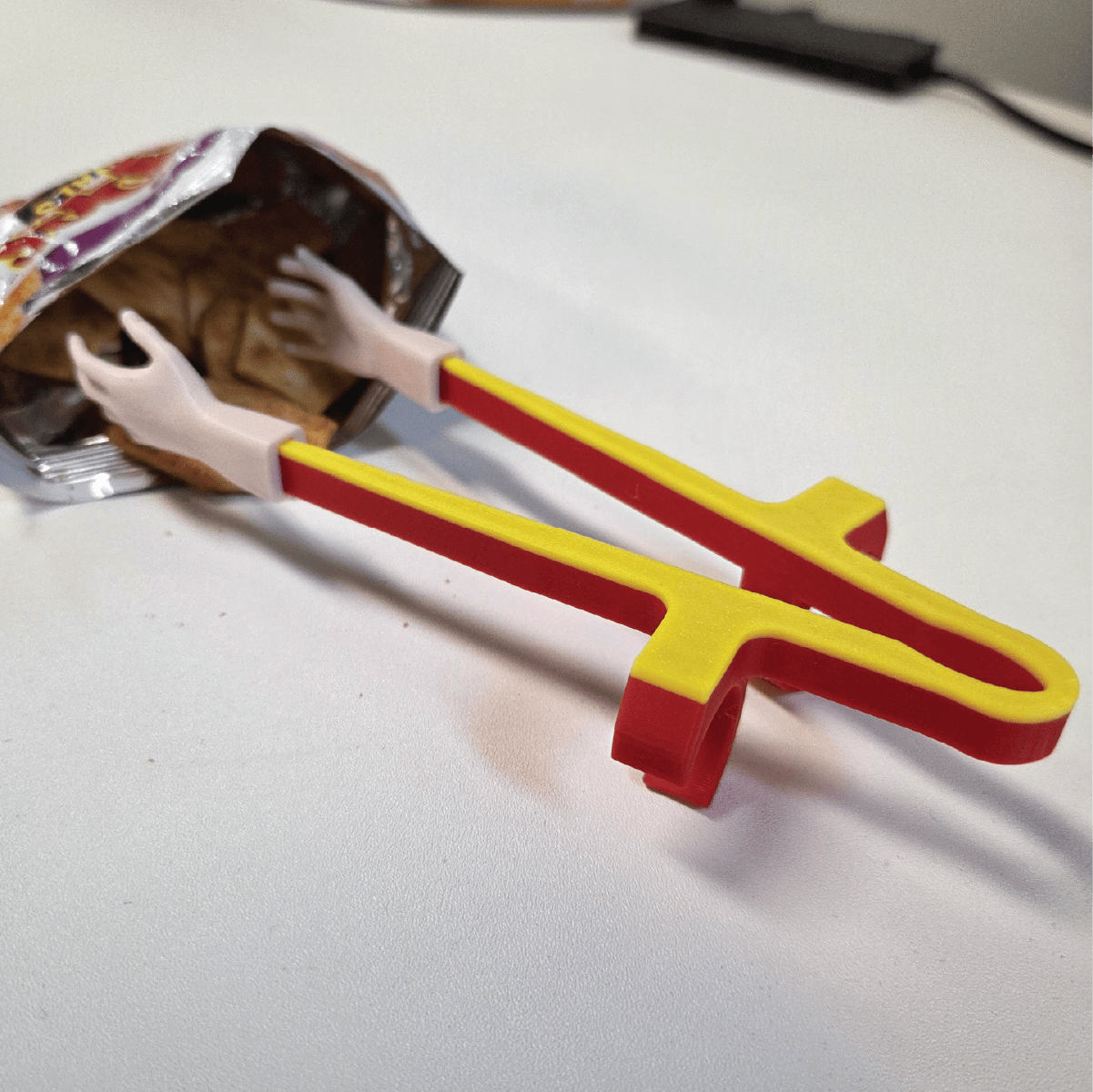 Snack Hands 🤚🥢 - Finger Chopsticks