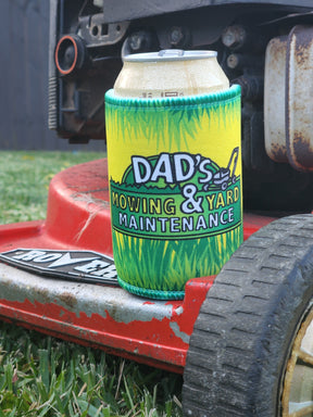 Dad’s Mowing Company 👍 – Stubby Holder