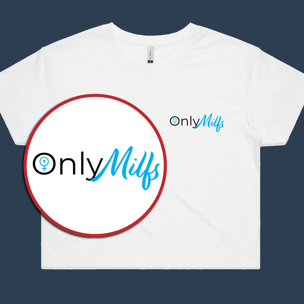 Only Milfs 👩‍👧‍👦👀 – Women's Crop Top
